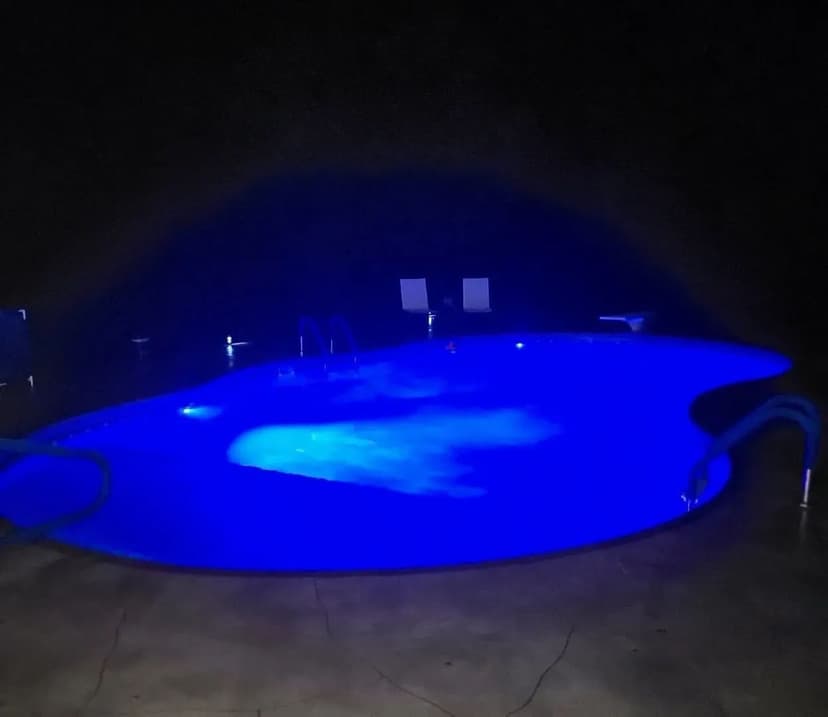 Rural Retreat With Park Like Setting