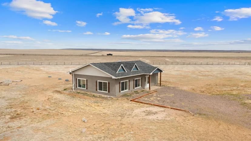 Lonesome Dove - Horse Property