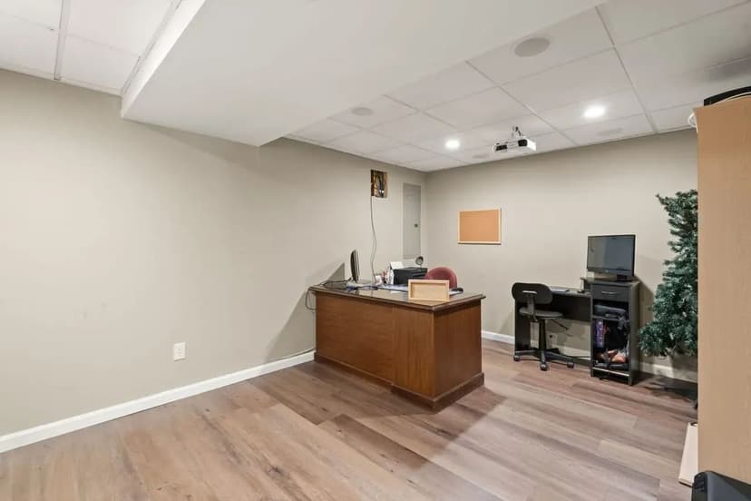 Beautiful home located in Koehler Place subdivision