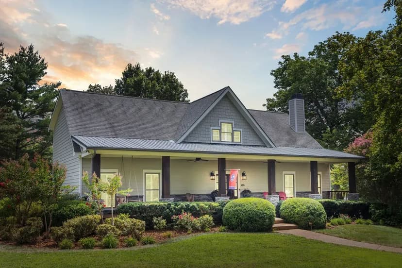 Brentwood, TN custom home on 1.25 acres