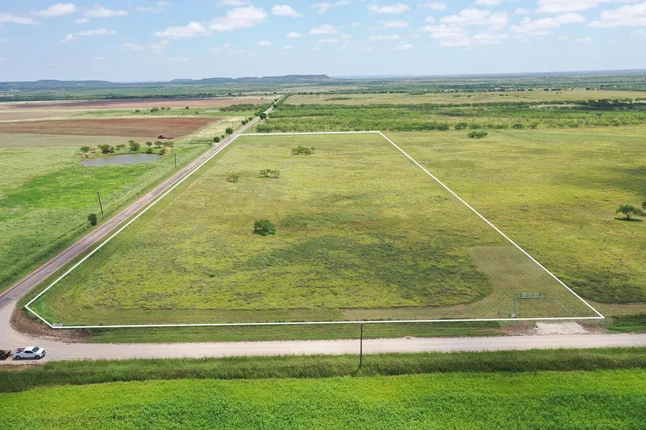 11.14 acres in Taylor County (T5 CR 204) - Bradshaw, Texas, 79567