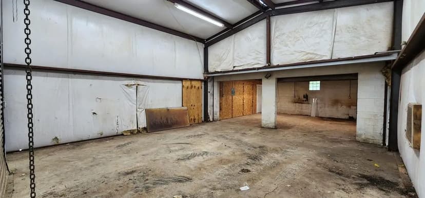 Commercial options in Evant, Texas!