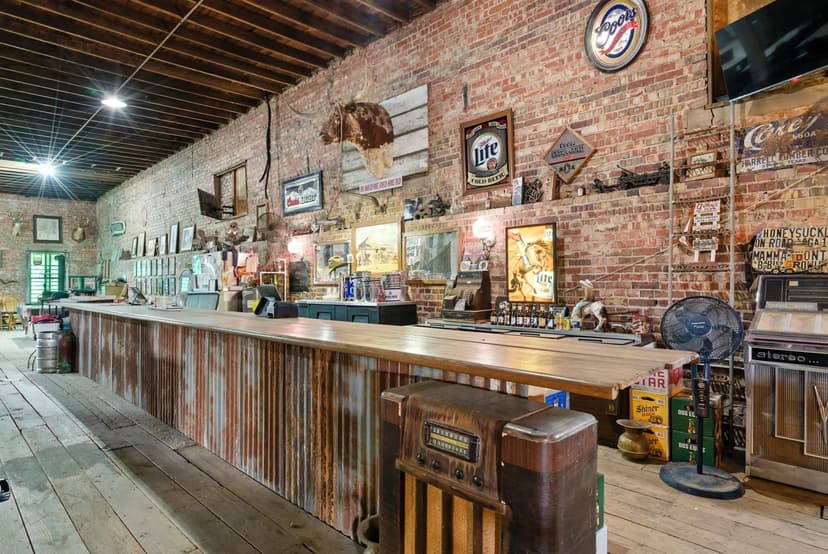 Wild Will’s Saloon & Dancehall