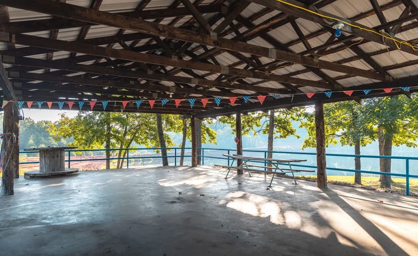 Discover Pine Lake Retreat: An Outdoor Haven for Sale – St. Francois County