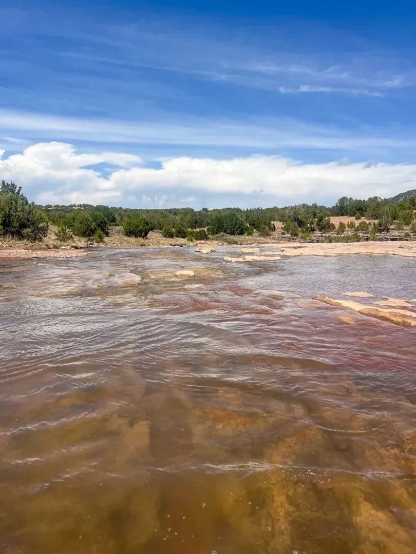 86 AC County Road B27, Los Mantoyas, NM 87701