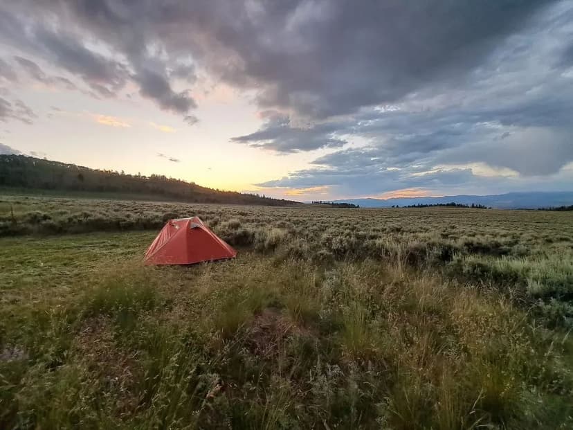 6 acre Mountain Paradise w/ Fishing rights!