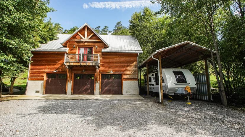 Tuckaseegee River Retreat