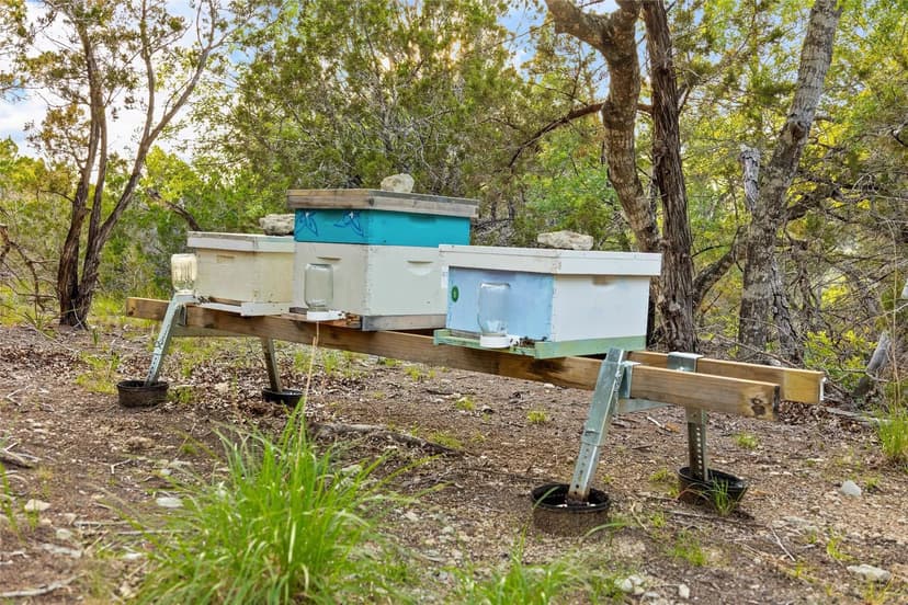 900 Lost Valley Road, Dripping Springs, TX 78620