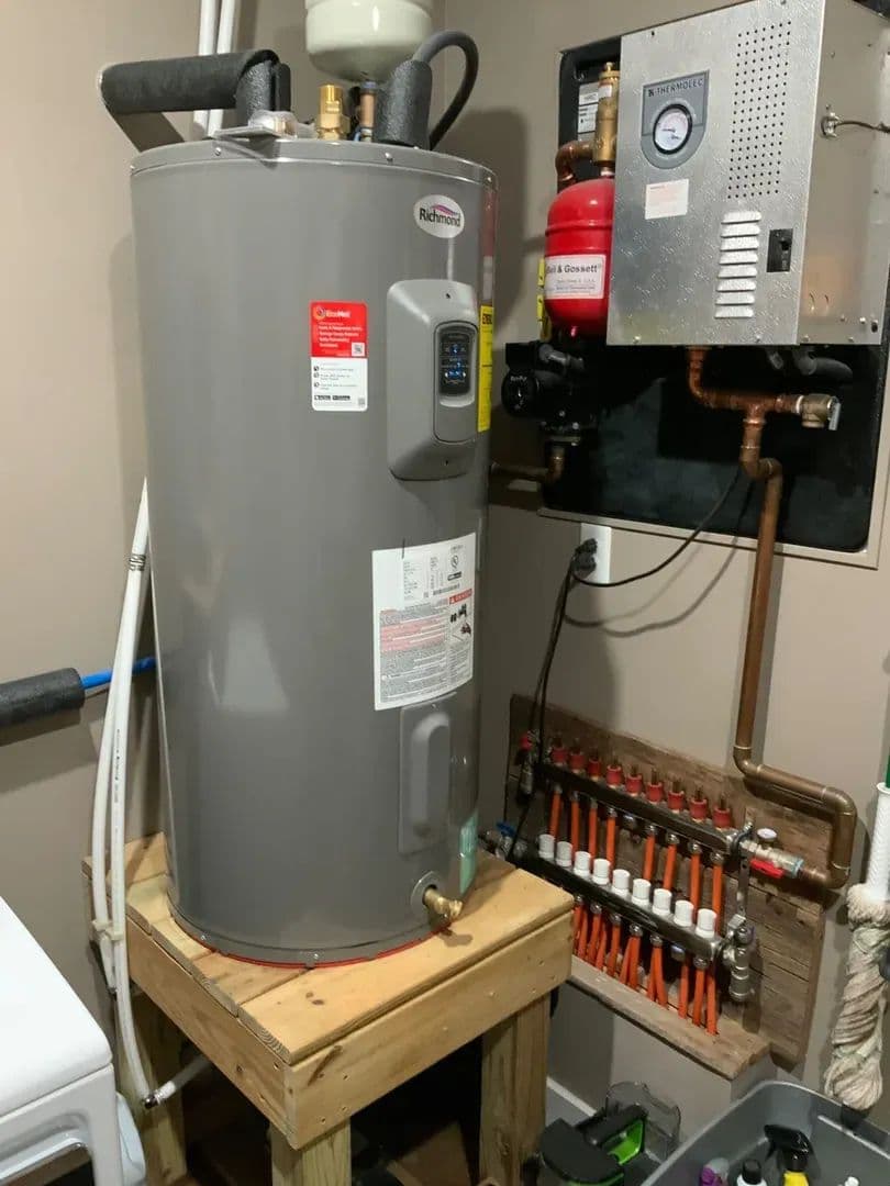 Beautiful Barndo with Lake on 70 acres in Stewart County, TN