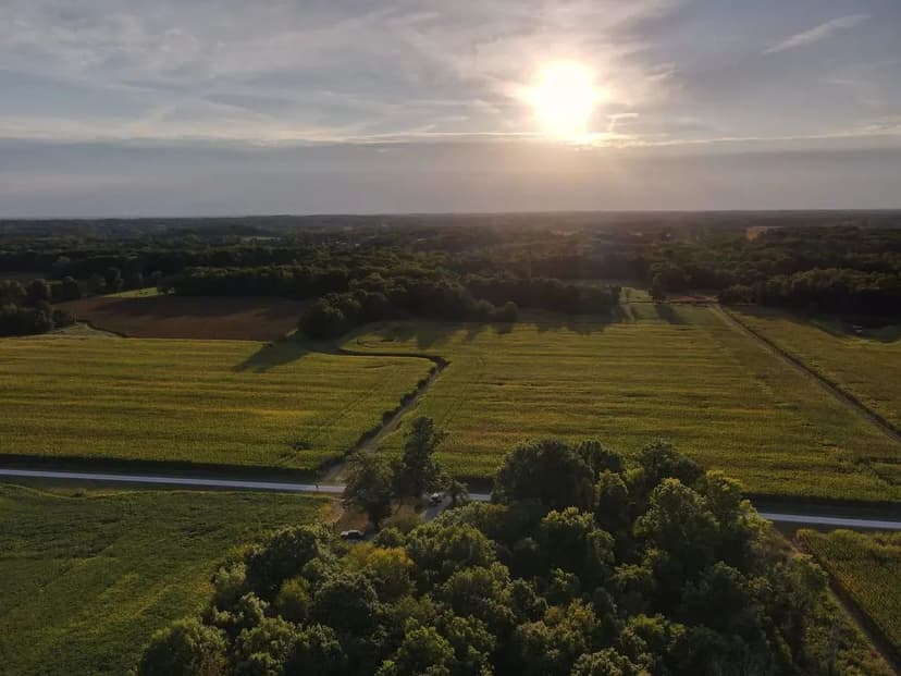 4542 N 2150th Street