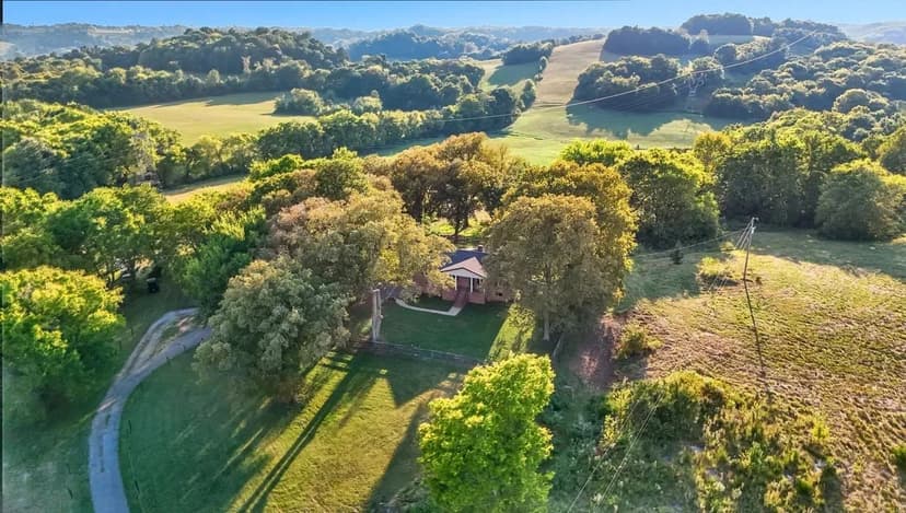 Serene 119 Acre Farm in Marshall County, TN Bordering New Lake