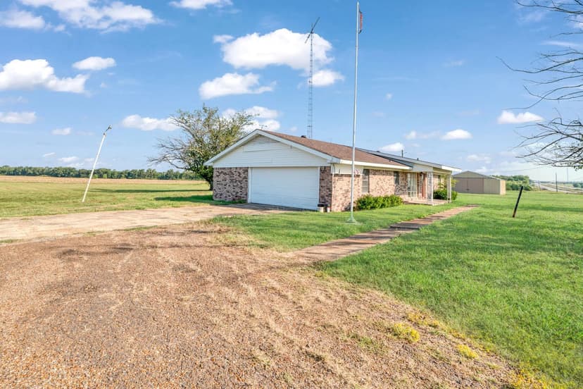 Country Home with 2.5 Acres in Cooper, TX