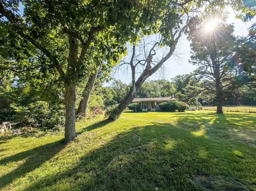 Multi-Use Property With Home Bordering Mark Twain Forest