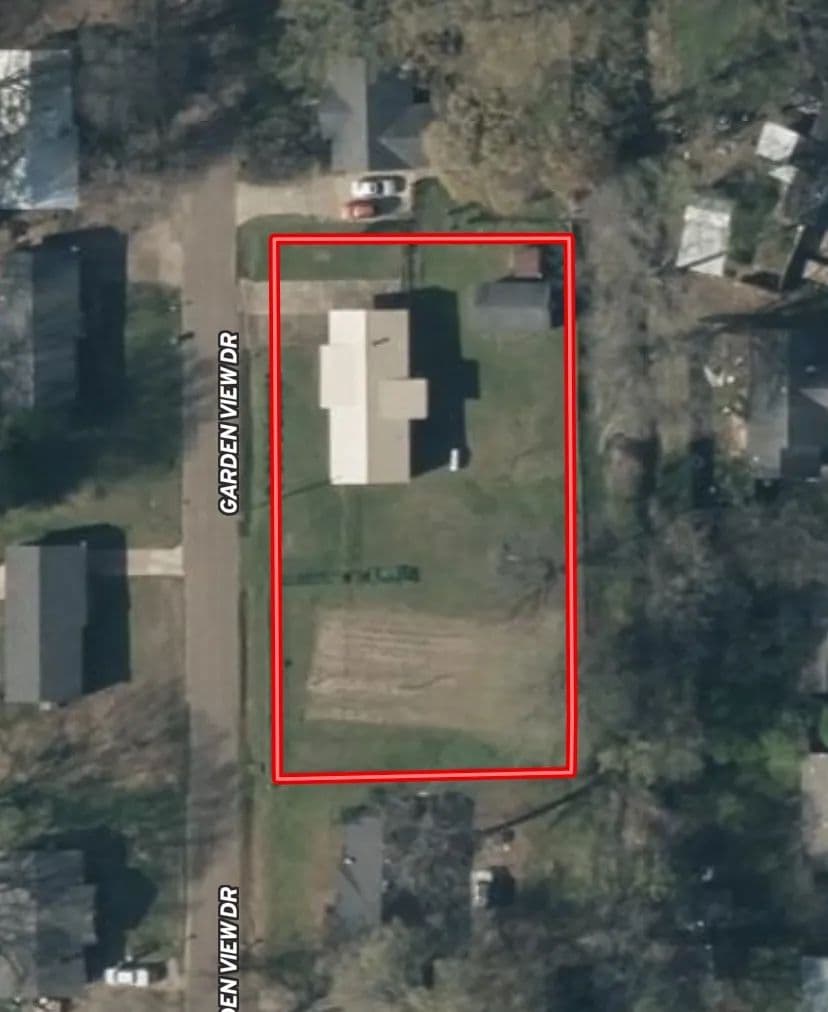  Home on spacious 0.48± Acre Lot in Tate County, MS 