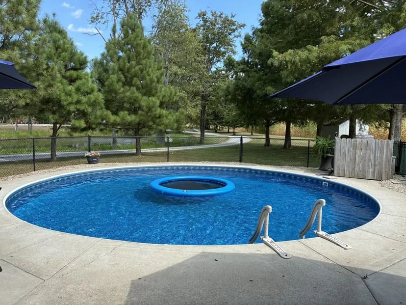 1656 County Road 1125E  Cisne IL 62823