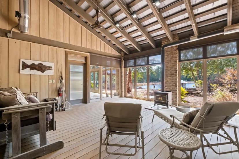 560 County Road 1192