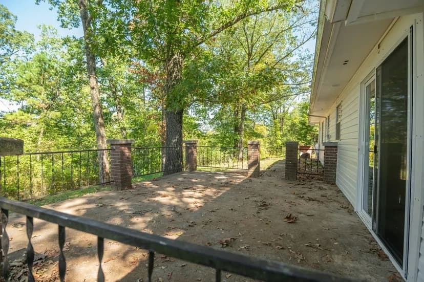 Beautifully Remodeled Home For Sale in Poplar Bluff, MO