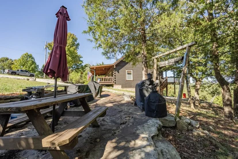 35 Acres and Log Home In Taney County Missouri