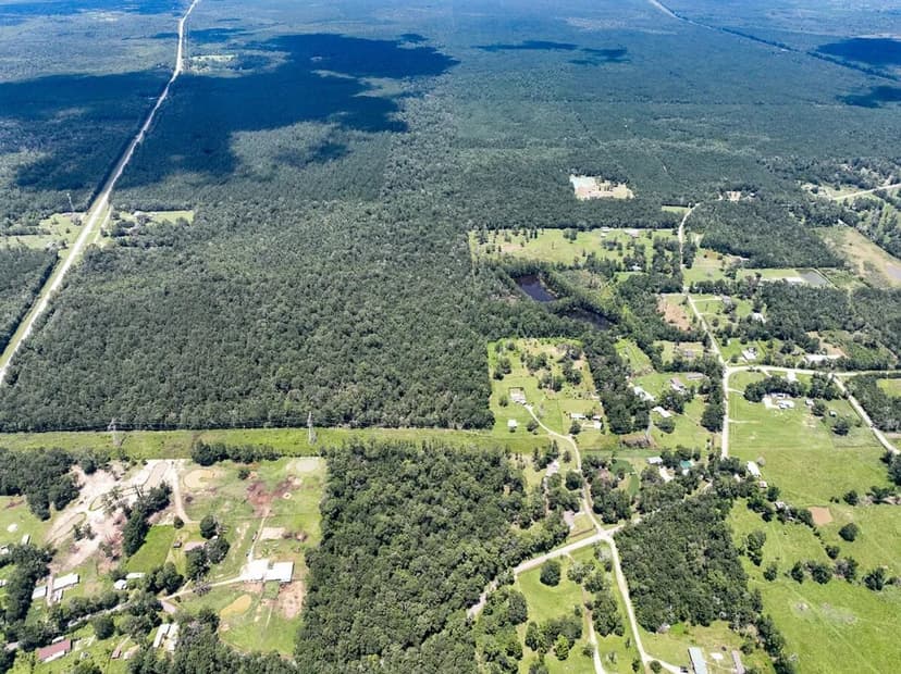 28 Acres | T-2 | County Road 821 | 01346