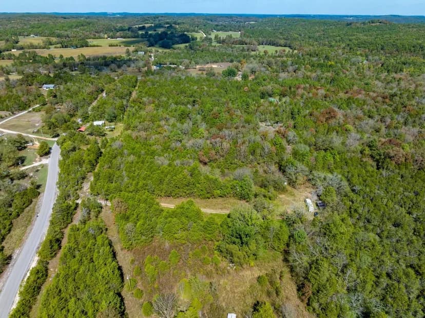 9.5 +/-  Wooded Acres, Electric to Cabin, Well, Batesville, Arkansas