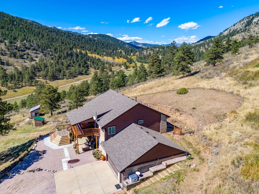 35 Acres Foothills Home Near Pinewood Reservoir