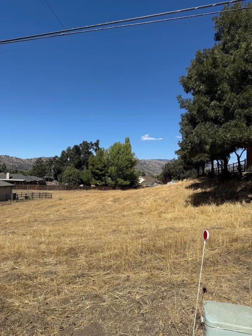 0.3 Acres of Land for Sale in Tehachapi, CA - Tehachapi, California, 93561