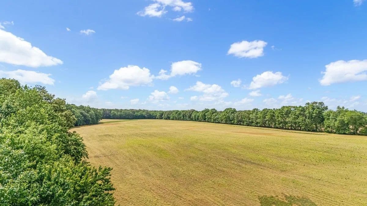 Lots & Land-Other in Manchester - Manchester, Tennessee, 37355