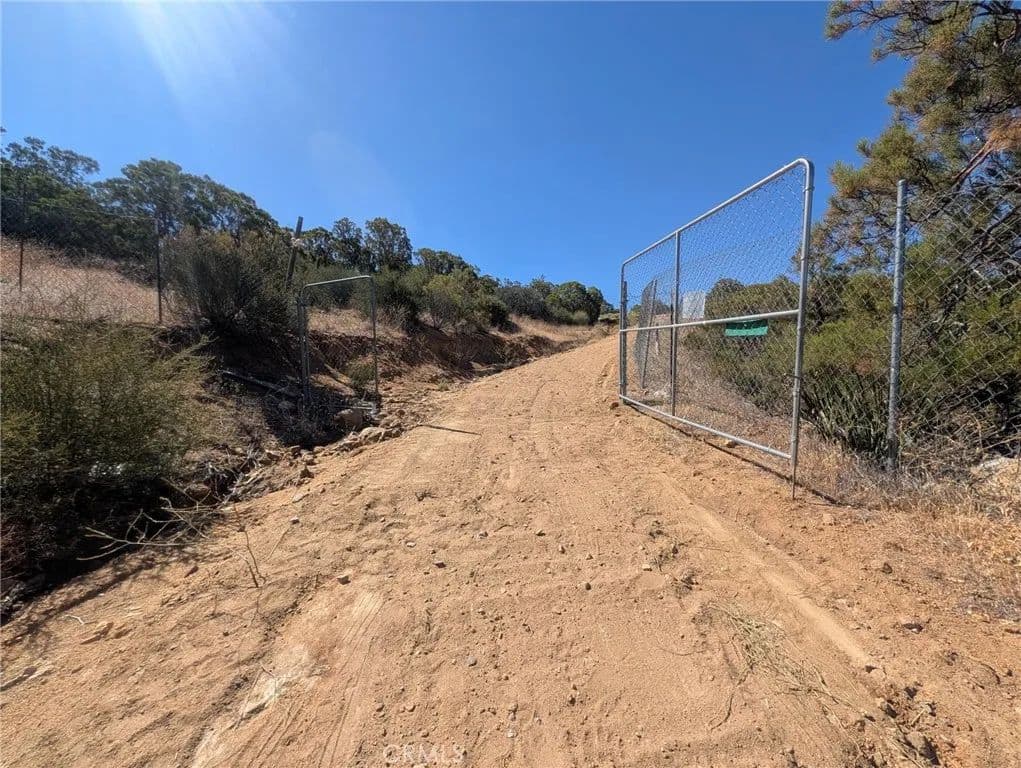 Property from 0 Trails End - KW - Anza, California, 92539