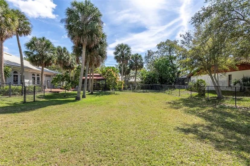 Vacant Land in Sarasota