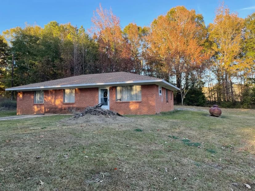 Home on 1 Acre in Holmes County, MS 