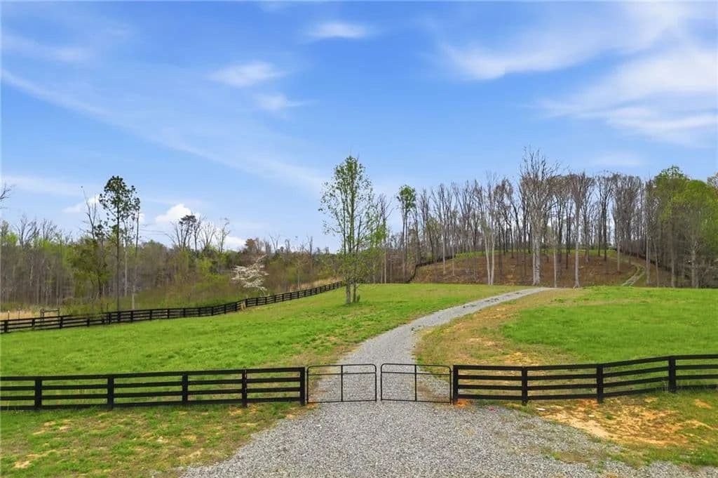 Vacant Land in Jasper - Jasper, Georgia, 30143