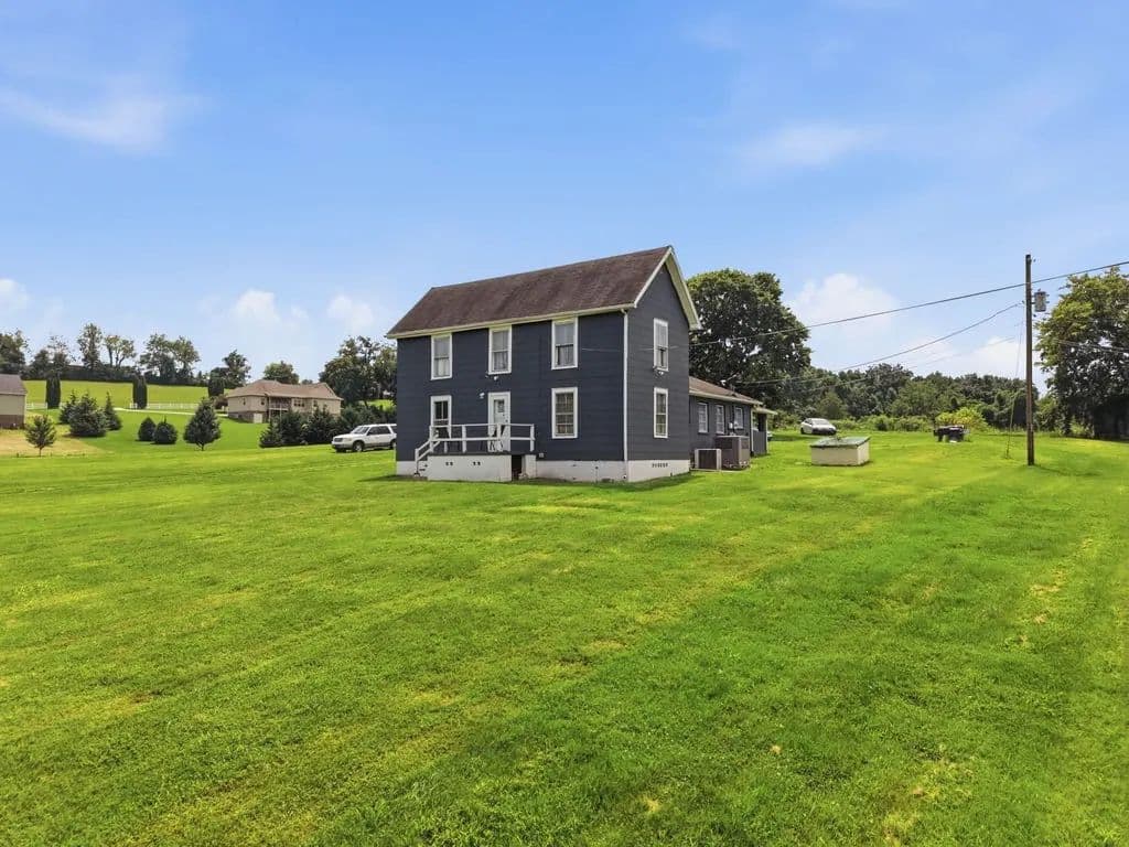 1920 Farmhouse with Mountain Views - Morristown, Tennessee, 37813