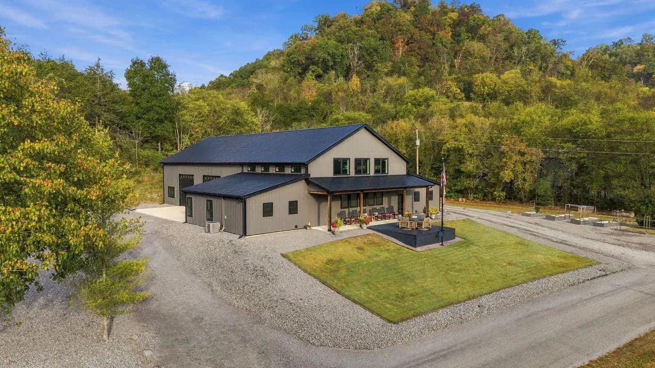 CEDAR RIDGE FARM   240± Acre Barndominium Estate, Working Farm & Premier Hunting Retreat - Gainesboro, Tennessee, 38562