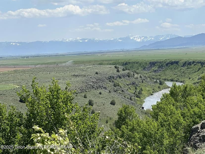 Lots & Land-Other in Tetonia