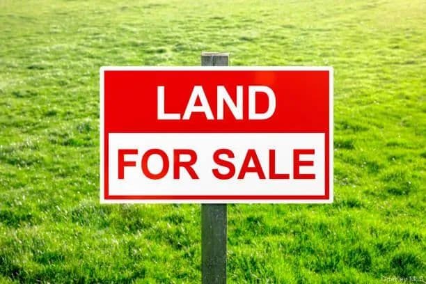 Lots & Land-Other in Shirley - Shirley, New York, 11967