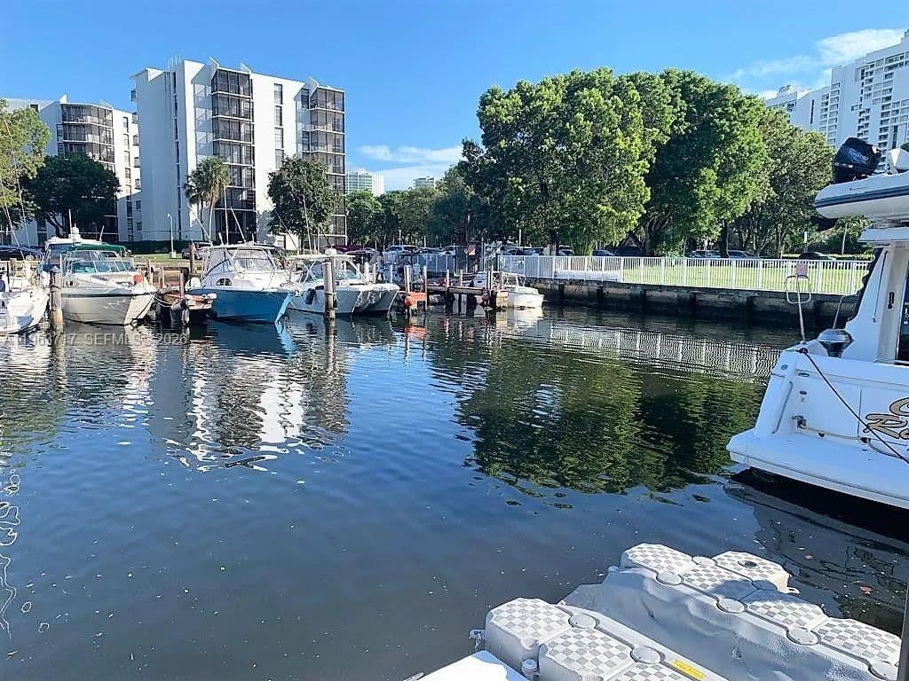 Vacant Land in Aventura - Aventura, Florida, 33180