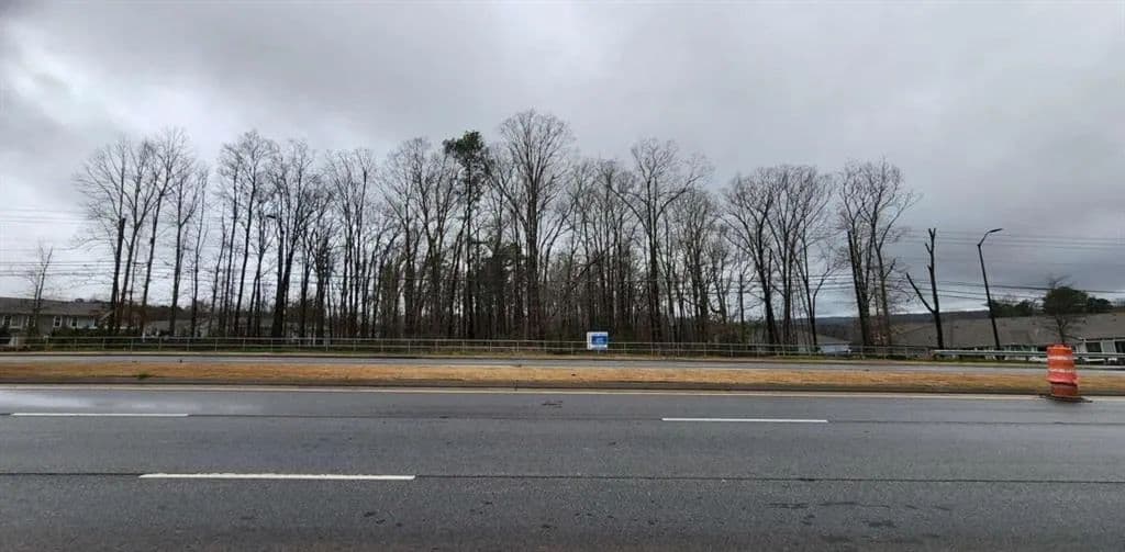 4.13 Acres of Land for Sale in Douglasville, GA - Douglasville, Georgia, 30134