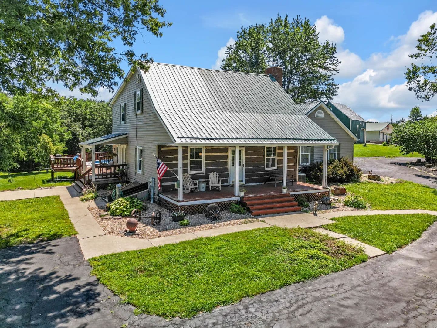 Historic Log Home Retreat with Modern Comforts on 15± Acres – Gasconade County - Hermann, Missouri, 65041