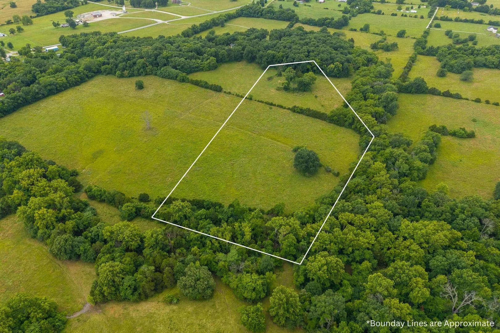 13.5 Acres of Land for Sale in Stockton, MO - Stockton, Missouri, 65785