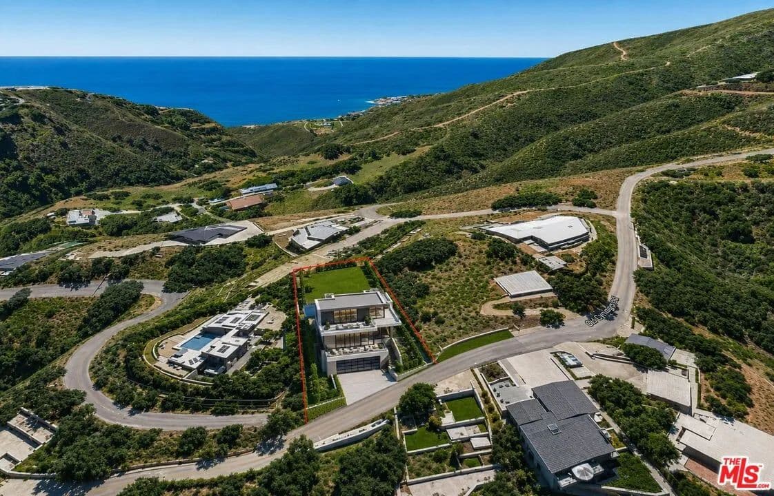 Vacant Land in Malibu - Malibu, California, 90265