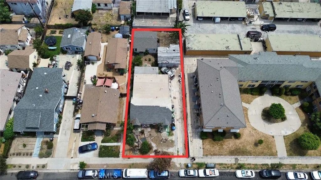 Lots & Land-Other in Los Angeles - Los Angeles, California, 90062