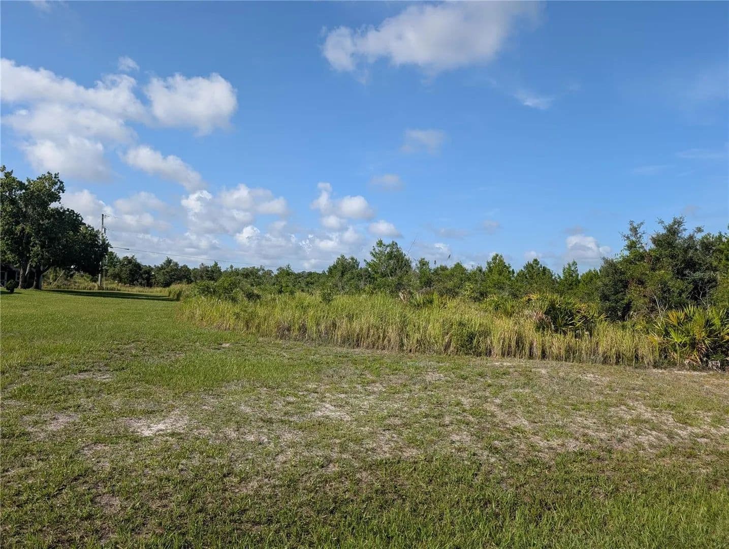 0.5 Acres of Land for Sale in INDIAN LAKE ESTATES, FL - Florida, 33855