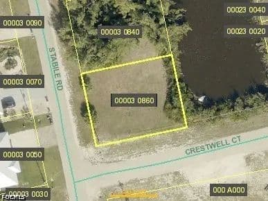 Vacant Land in St James City - Florida, 33956