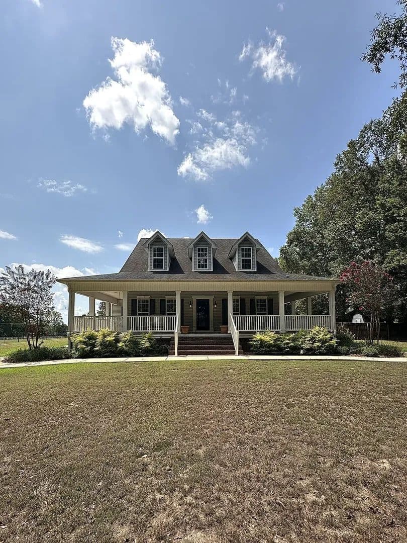 Country Home on 26± Acres - West Point, Mississippi, 39773