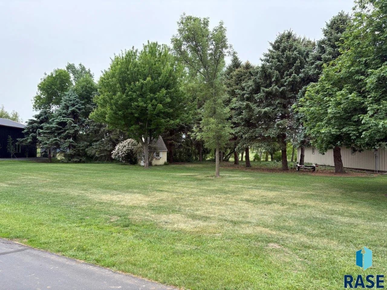 Property from Killarney Park Dr Drive - KW - Wentworth, South Dakota, 57075