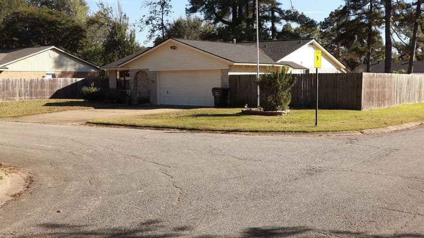 3 Bed 2 Bath Home in Idabel — Comfort, Style & Space for the Whole Family!