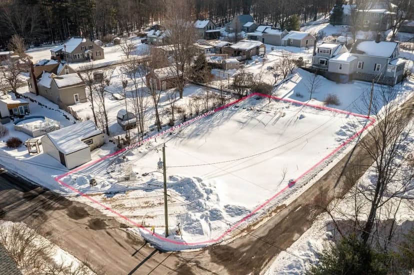 Vacant Land in Wakefield