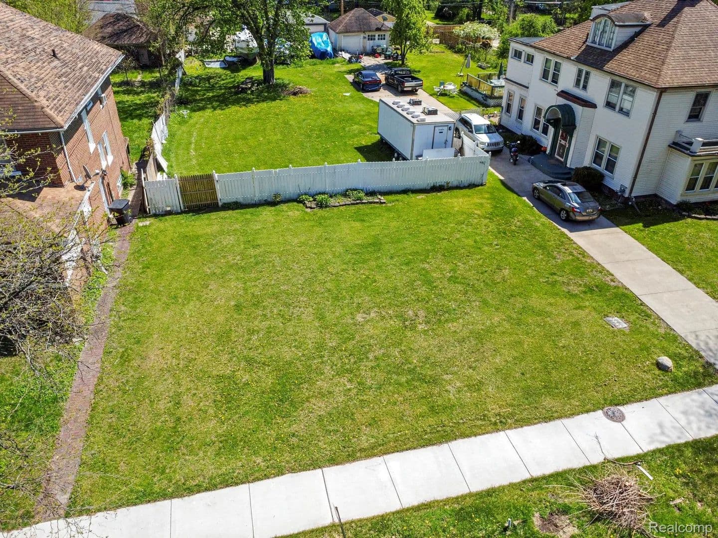 Property from 2231 N La Salle Gardens - KW - Detroit, Michigan, 48206