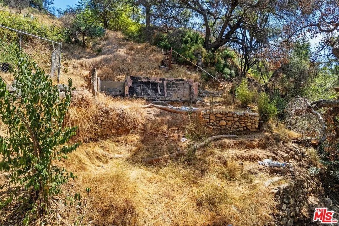 Vacant Land in Sierra Madre - Sierra Madre, California, 91024