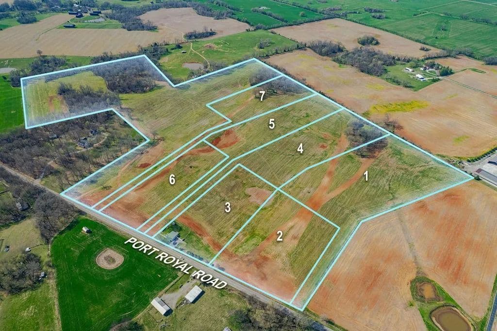 Land -Single Family Acreage in Clarksville - Clarksville, Tennessee, 37043